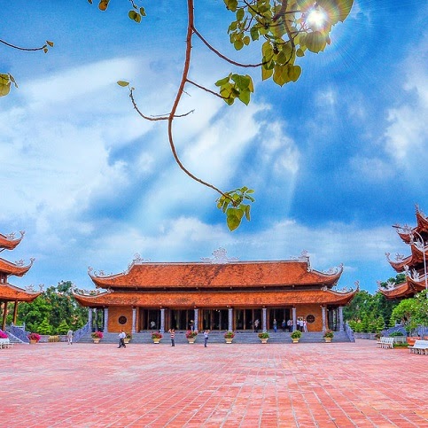 Taxi đưa đón Thiền viện Trúc Lâm Vĩnh Long